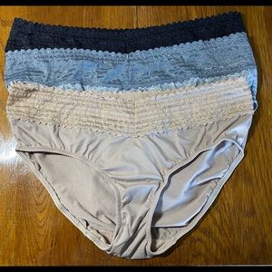 Lot of 3 Warner’s Panties - XL